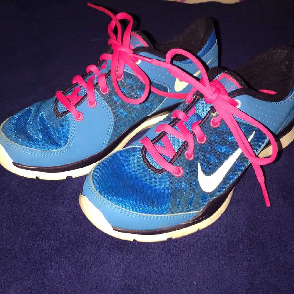 NIKE running shoes